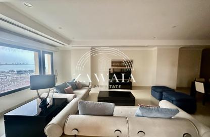 Apartment - 1 Bedroom - 2 Bathrooms for rent in East Porto Drive - Porto Arabia - The Pearl Island - Doha
