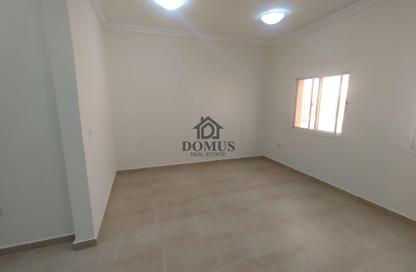 Apartment - 3 Bedrooms - 3 Bathrooms for rent in Al Zubair Bakkar Street - Al Sadd - Doha