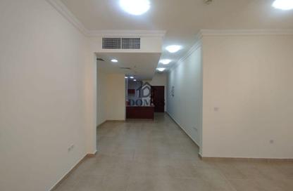 Apartment - 3 Bedrooms - 3 Bathrooms for rent in Al Zubair Bakkar Street - Al Sadd - Doha