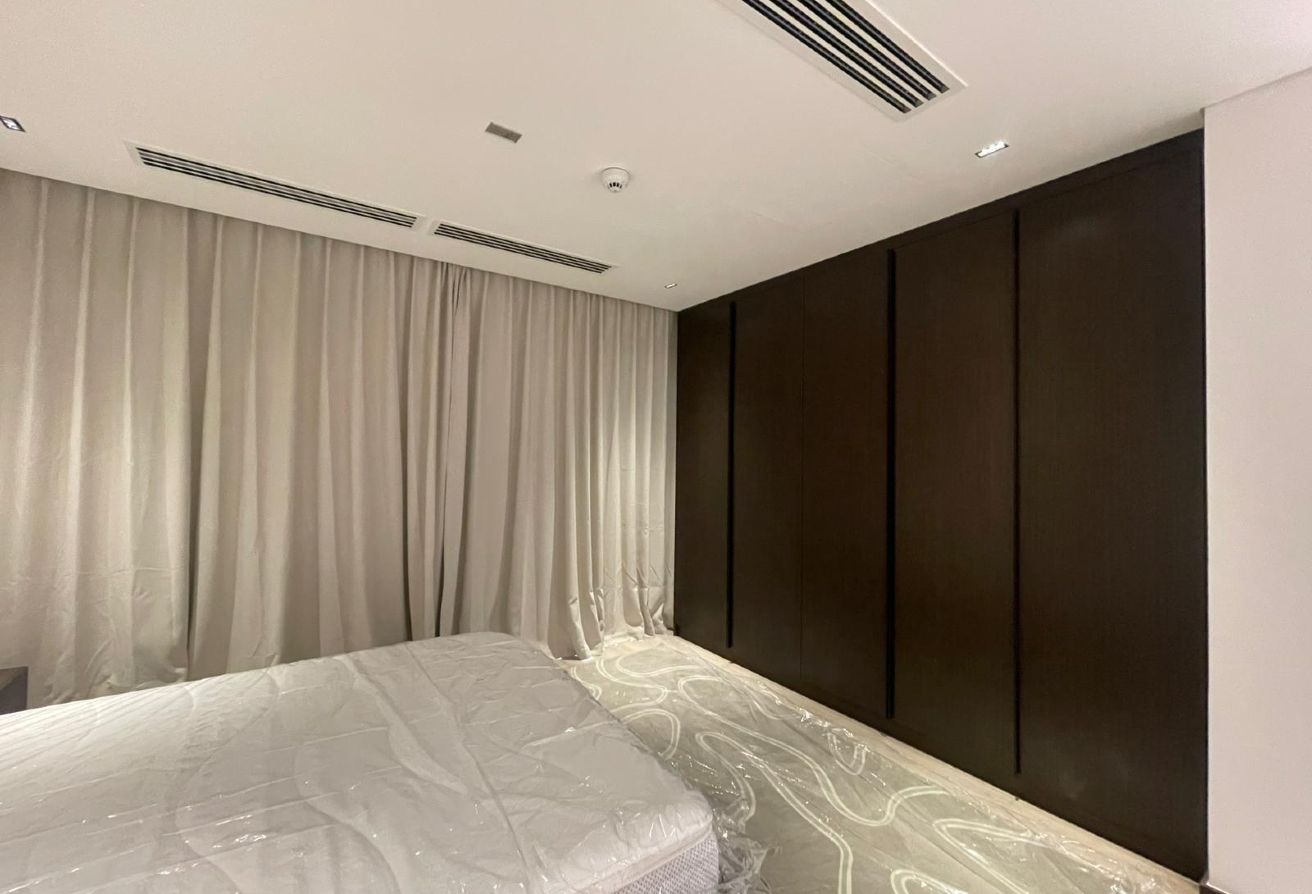 ELEGANT FF SEA VIEW  STUDIO IN PEARL @ 7500 ONLY thumbnail 4