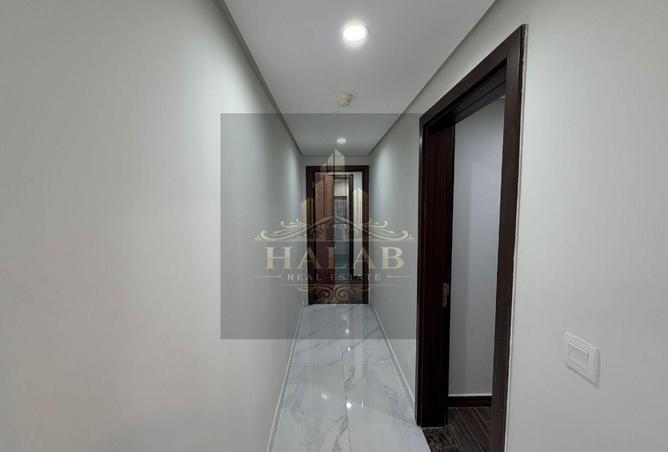 53422418 - Property Image 3