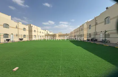 Villa - 5 Bedrooms - 4 Bathrooms for rent in Umm Al Seneem Street - Ain Khaled - Doha