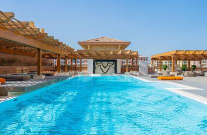 Apartment - 3 Bedrooms - 3 Bathrooms for rent in Tower 12 - Porto Arabia - The Pearl Island - Doha