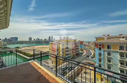 Apartment - 3 Bedrooms - 4 Bathrooms for rent in Mercato - Qanat Quartier - The Pearl Island - Doha