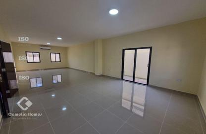مجمع سكني - 5 غرف نوم - 4 حمامات للايجار في شارع المطار القديم - طريق المطار القديم - الدوحة