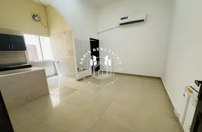 فيلا - 1 حمام للايجار في روضة الحمامة - الضعاين