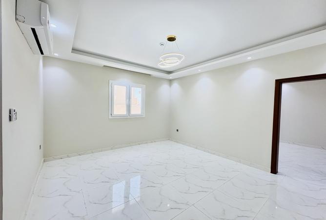 54102592 - Property Image 3