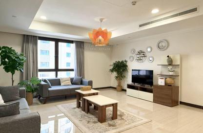 Apartment - 1 Bedroom - 2 Bathrooms for rent in East Porto Drive - Porto Arabia - The Pearl Island - Doha Apartment - 1 Bedroom - 2 Bathrooms for rent in East Porto Drive - Porto Arabia - The Pearl Island - Doha