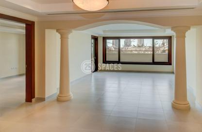 Townhouse - 2 - 3 for rent in Porto Arabia Townhouses - Porto Arabia - The Pearl Island - Doha