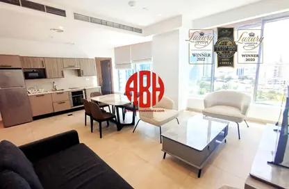 شقة - غرفة نوم - 2 حمامات للايجار في شارع الكورنيش - شارع الكورنيش - الدوحة