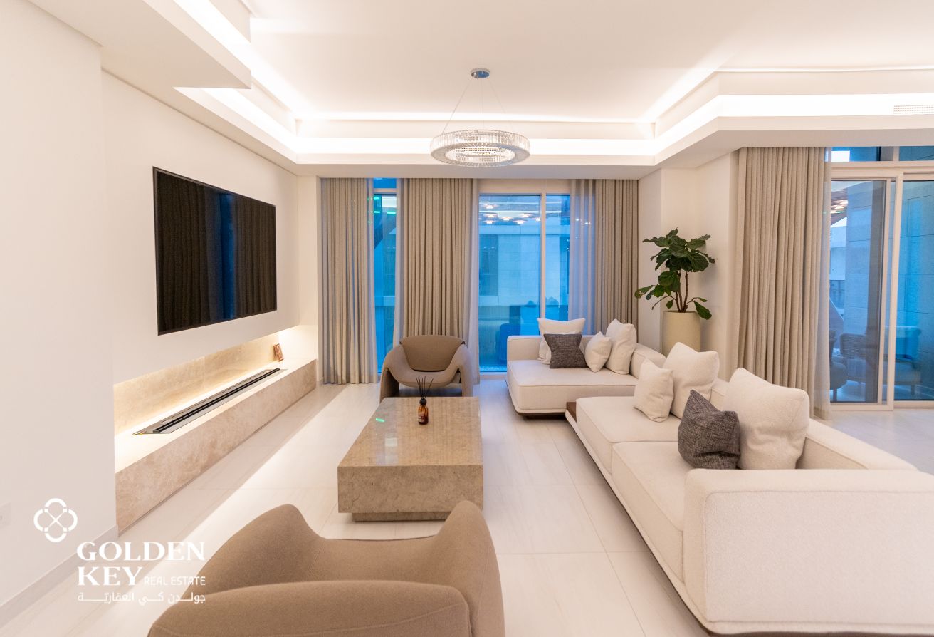 Luxurious 2BR+Maid Apartment – Gewan Island