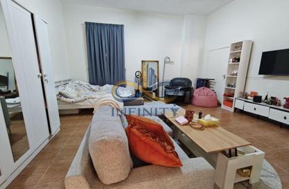 Apartment - Studio - 1 Bathroom for rent in Ras Abu Aboud - Doha