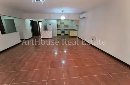 شقة - 3 غرف نوم - 2 حمامات للايجار في شارع المطار القديم - طريق المطار القديم - الدوحة