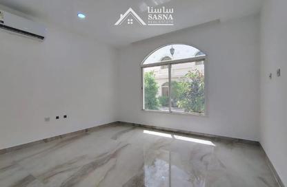 مجمع سكني - 6 - 7 للايجار في شارع المطار القديم - طريق المطار القديم - الدوحة