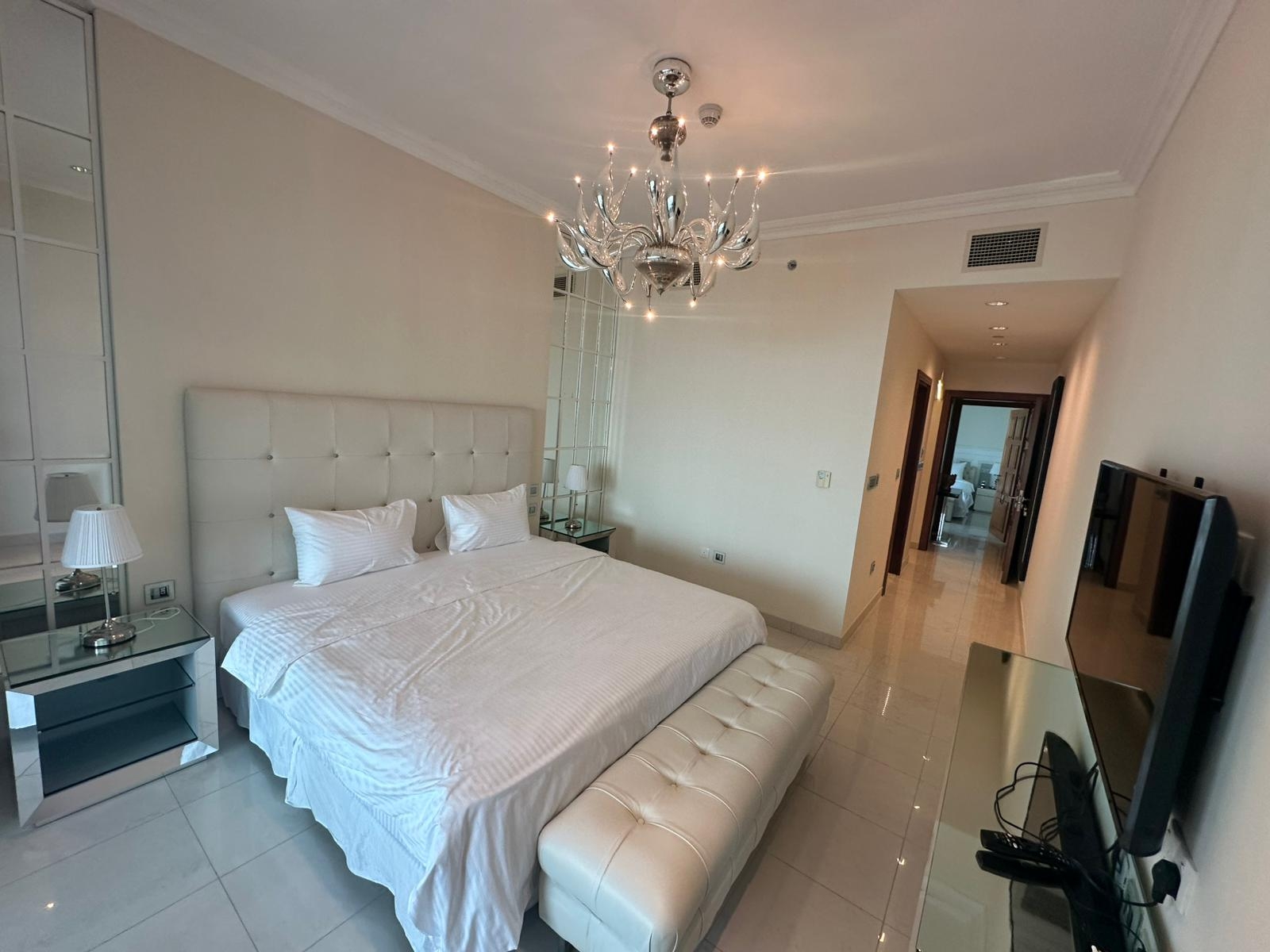 2BHK Furnished High Floor Bills Inc One month free thumbnail 12