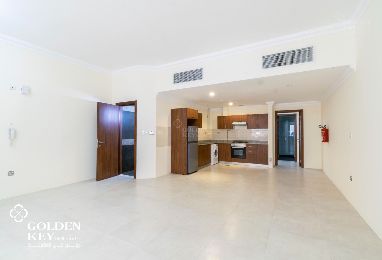 Great Location | Large Layout | Fox Hills