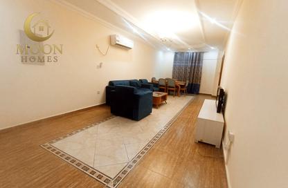Apartment - 2 Bedrooms - 2 Bathrooms for rent in Umm Ghwailina Comm - Umm Ghuwalina - Umm Ghuwailina - Doha