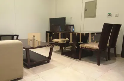 Apartment - 2 Bedrooms - 2 Bathrooms for rent in Umm Ghwailina Comm - Umm Ghuwalina - Umm Ghuwailina - Doha