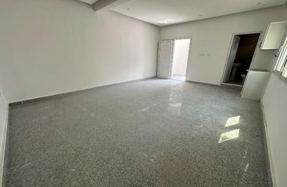 Apartment - Studio - 1 for rent in Al Sadd Road - Al Sadd - Doha