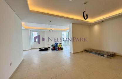 Apartment - 2 Bedrooms - 4 Bathrooms for rent in Viva East - Viva Bahriyah - The Pearl Island - Doha