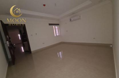 Apartment - 1 Bedroom - 2 Bathrooms for rent in Umm Ghwailina Comm - Umm Ghuwalina - Umm Ghuwailina - Doha Apartment - 1 Bedroom - 2 Bathrooms for rent in Umm Ghwailina Comm - Umm Ghuwalina - Umm Ghuwailina - Doha