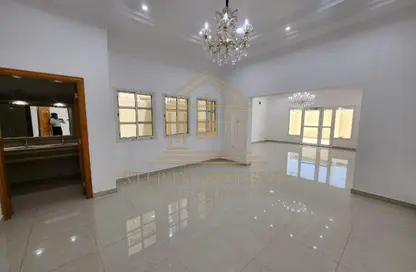 فيلا - 7 غرف نوم - 8 حمامات للايجار في السيلية - السيلية - الدوحة