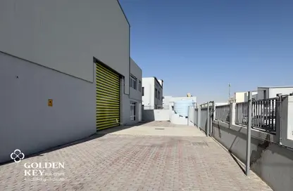 مخزن - استوديو للايجار في شارع الصناعية الشرقي - بركة العوامر - الوكرة
