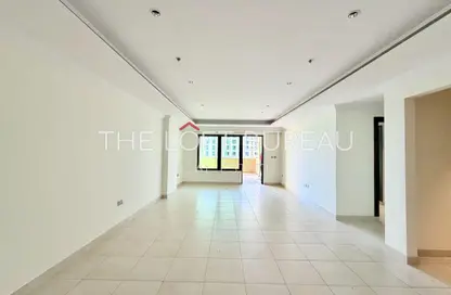Apartment - 2 Bedrooms - 3 Bathrooms for rent in East Porto Drive - Porto Arabia - The Pearl Island - Doha