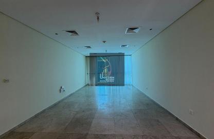 Apartment - 2 Bedrooms - 4 Bathrooms for rent in Zig Zag Tower B - Zig Zag Towers - West Bay - Doha