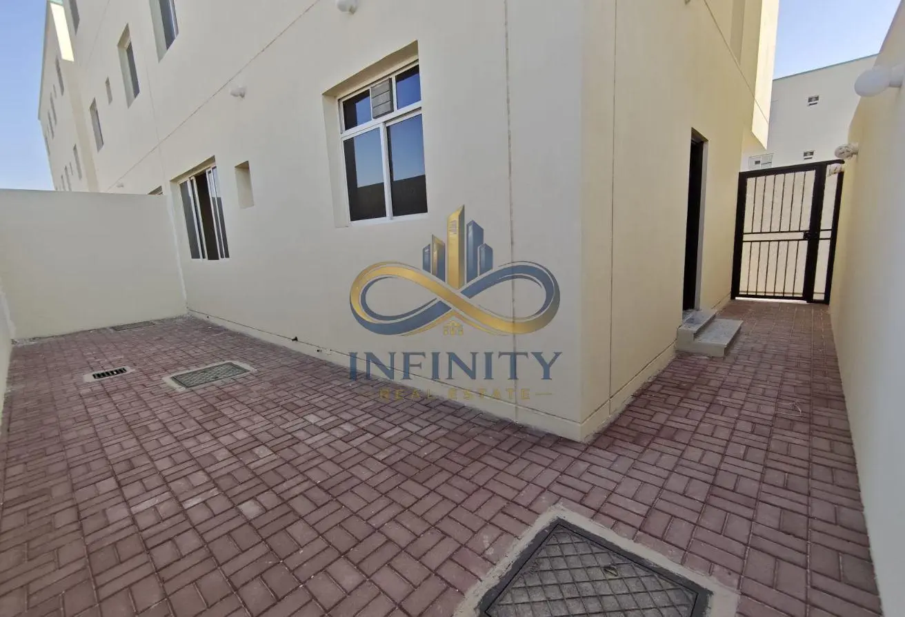 58145379 - Property Main Image