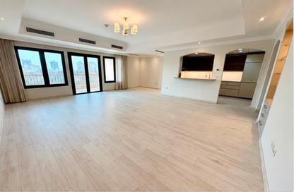 Apartment - 3 Bedrooms - 4 Bathrooms for rent in Porto Arabia - The Pearl Island - Doha