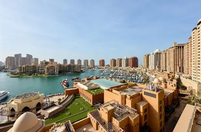 Apartment - 3 Bedrooms - 4 Bathrooms for rent in Porto Arabia - The Pearl Island - Doha