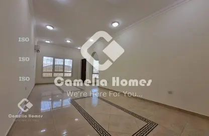 Villa - 6 Bedrooms - 7 Bathrooms for rent in Al Kharaitiyat - Al Kharaitiyat - Umm Salal Mohammed