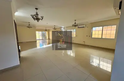 مجمع سكني - 4 غرف نوم - 5 حمامات للايجار في شارع الوعب - الوعب - الدوحة
