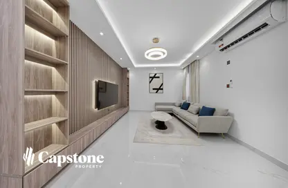 Apartment - 2 Bedrooms - 2 Bathrooms for rent in Umm Ghwailina Comm - Umm Ghuwalina - Umm Ghuwailina - Doha