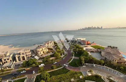 Apartment - 2 Bedrooms - 3 Bathrooms for rent in Viva West - Viva Bahriyah - The Pearl Island - Doha Apartment - 2 Bedrooms - 3 Bathrooms for rent in Viva West - Viva Bahriyah - The Pearl Island - Doha