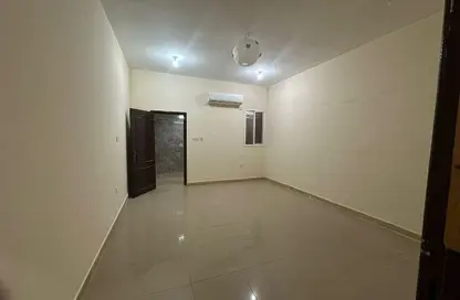 شقة - غرفة نوم - 1 حمام للايجار في اوبت - تي سي اتش ا - الغرافة - الغرافة - الدوحة