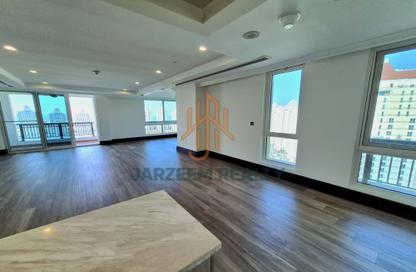 Apartment - Studio - 1 Bathroom for rent in Viva East - Viva Bahriyah - The Pearl Island - Doha