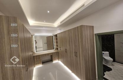 Apartment - 5 Bedrooms - 6 Bathrooms for rent in West Bay Lagoon - West Bay Lagoon - Doha
