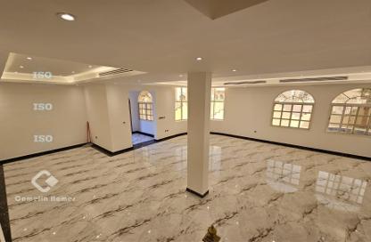 Apartment - 5 Bedrooms - 6 Bathrooms for rent in West Bay Lagoon - West Bay Lagoon - Doha