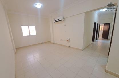 Apartment - 2 Bedrooms - 1 Bathroom for rent in Anas Street - Fereej Bin Mahmoud North - Fereej Bin Mahmoud - Doha