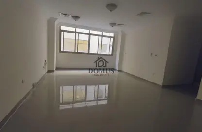 Apartment - 2 Bedrooms - 2 Bathrooms for rent in Al Zubair Bakkar Street - Al Sadd - Doha