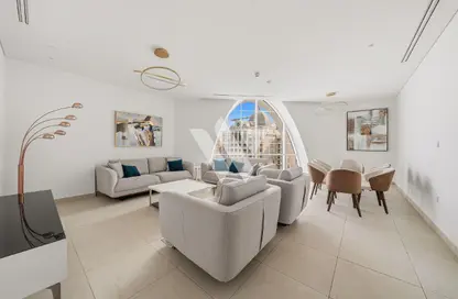 Apartment - 3 Bedrooms - 4 Bathrooms for rent in Floresta Gardens - Floresta Gardens - The Pearl Island - Doha