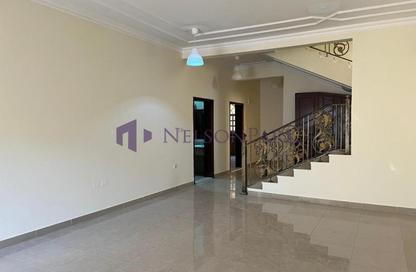 Apartment - 5 Bedrooms - 7 Bathrooms for rent in Duhail Villas - Al Duhail - Doha