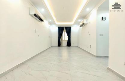 Apartment - 3 - 3 for rent in Muntazah 70 - Al Muntazah - Doha