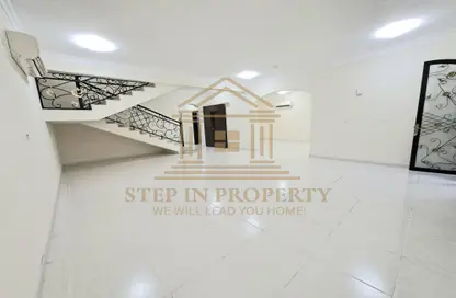 Villa - 5 Bedrooms - 6 Bathrooms for rent in Bu Hamour Street - Abu Hamour - Doha