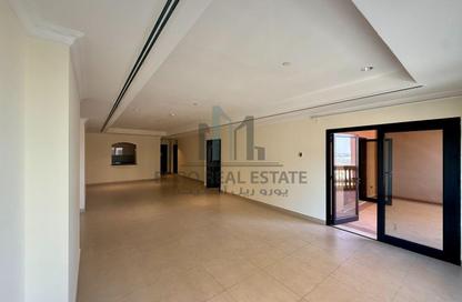 Apartment - 1 Bedroom - 2 Bathrooms for rent in East Porto Drive - Porto Arabia - The Pearl Island - Doha Apartment - 1 Bedroom - 2 Bathrooms for rent in East Porto Drive - Porto Arabia - The Pearl Island - Doha