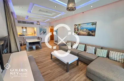 Apartment - 2 Bedrooms - 3 Bathrooms for rent in Viva East - Viva Bahriyah - The Pearl Island - Doha