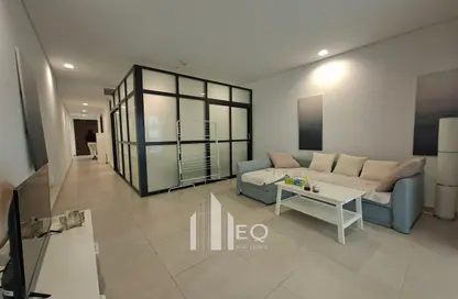 Apartment - 1 Bedroom - 1 Bathroom for rent in Al Mutahidah Tower - Viva Bahriyah - The Pearl Island - Doha