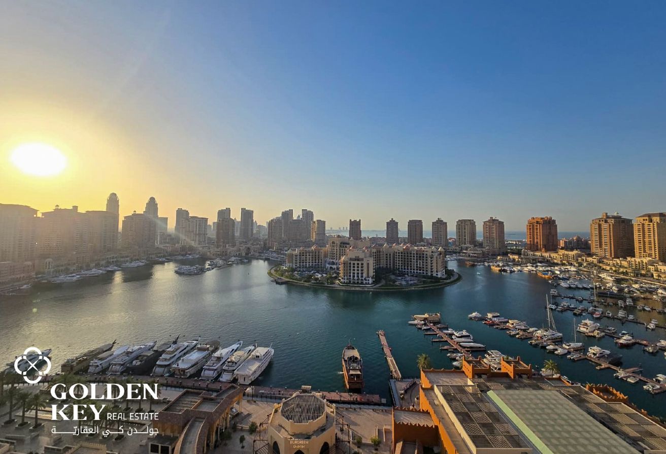 Exceptional 2 Bedrooms with Full Marina View